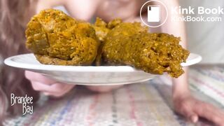 Girl poop - video 139