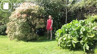 A garden poo..