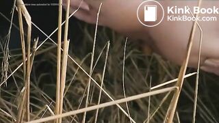 Girl pooping - video 440