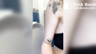 Pooping - video 580