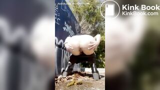 Shitting - video 521
