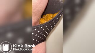 Pooping panties and squishing a little :)