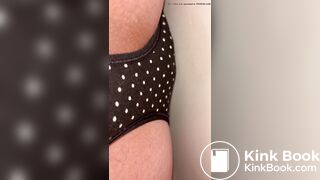 Pooping panties and squishing a little :)