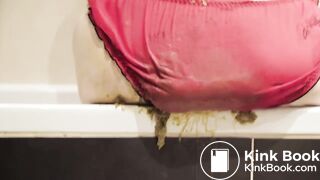 Bathtub pantypoop - video 3