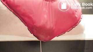 Bathtub pantypoop - video 3