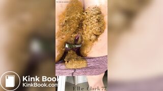 Girl poop - video 104