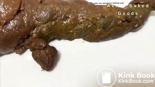 Girl pooping - video 453