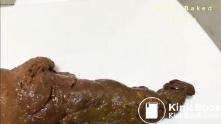 Girl pooping - video 453