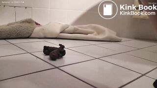 Pooping girl - video 50