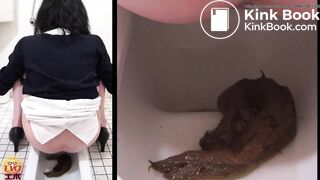 Grunting beauty poop