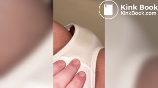 Pooing my panties :)