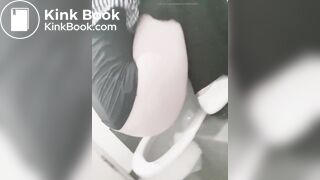 下痢腹痛トイレ - video 12
