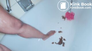 Ebony shitting in the shower