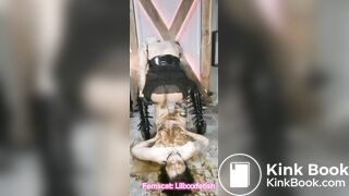 Lesbian scat