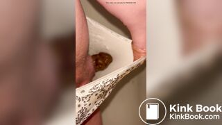 Pooping my panties and squishing it