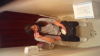Japanese girl pooping on toilet - video 29