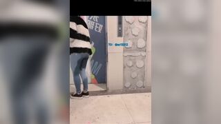 Calça jeans - video 2