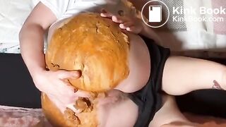 Blonde buttplug scat smear