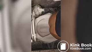 Ebony girl shitting at friends house