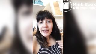 Girl pooping - video 443