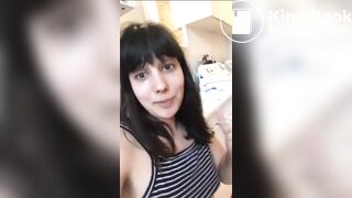Girl pooping - video 443