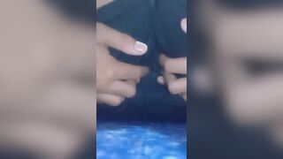 Thai girl short poop in bed room