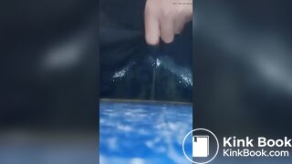 Thai girl short poop in bed room