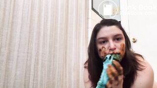 saggy boobs slut pooping her knickers and smearing shit