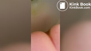 MILF takes a nice shit