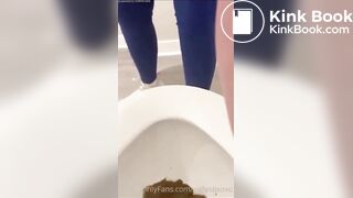 How stinky do you think her shit stinks