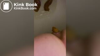 MILF drops some nice turds