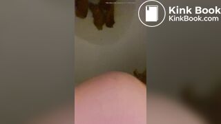 MILF drops some nice turds