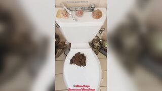 Woman poop - video 4