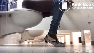 Ebony girl pooping and farting on public toilet