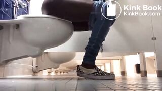 Ebony girl pooping and farting on public toilet