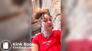 Beautiful ebony pooping