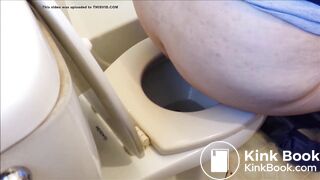BBW pooping 12