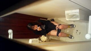 Japanese girl pooping on toilet - video 24