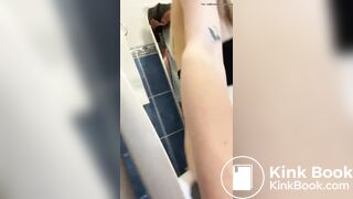 Girl toilet - video 9