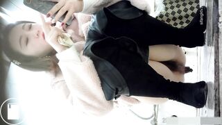 girl poop voyeur - video 106