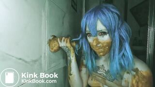 Pooping while fucking a dillo