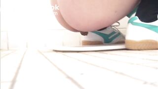 Japanese girl poop - video 33