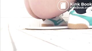 Japanese girl poop - video 33