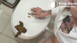 Sexy girl pooping and eating scat public bath