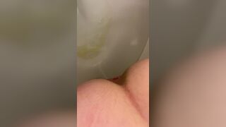 MILF drops a MASSIVE loge