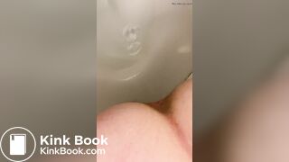 MILF drops a MASSIVE loge