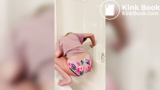 Young girl panty shit