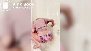 Young girl panty shit