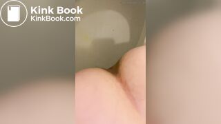 MILF drops another fattie