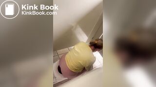 MILF drops some turds